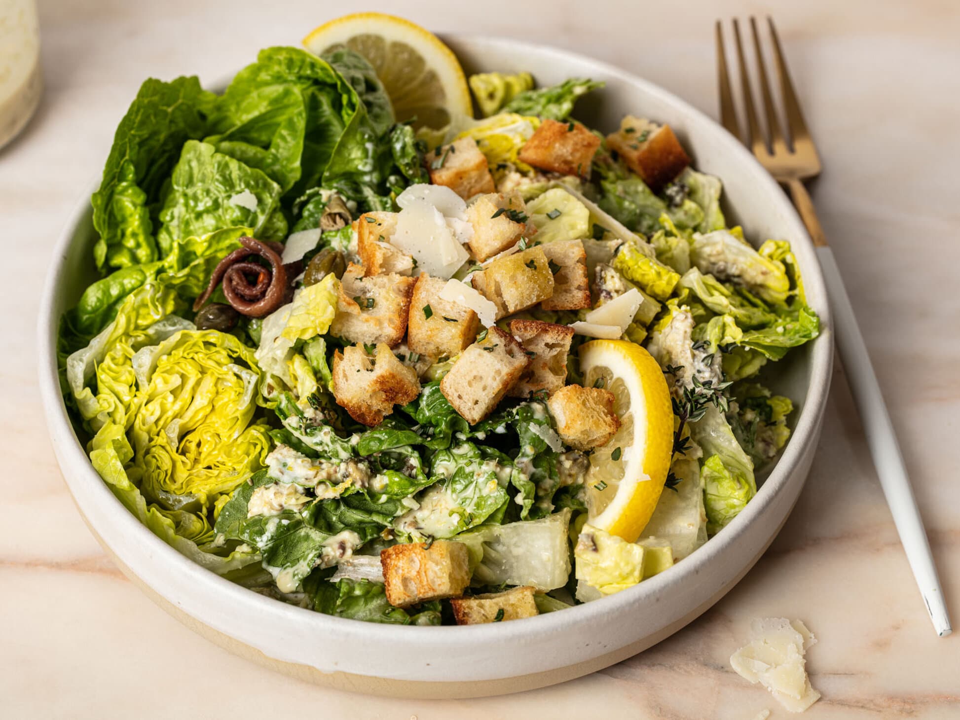 Klassischer Caesar-Salat
